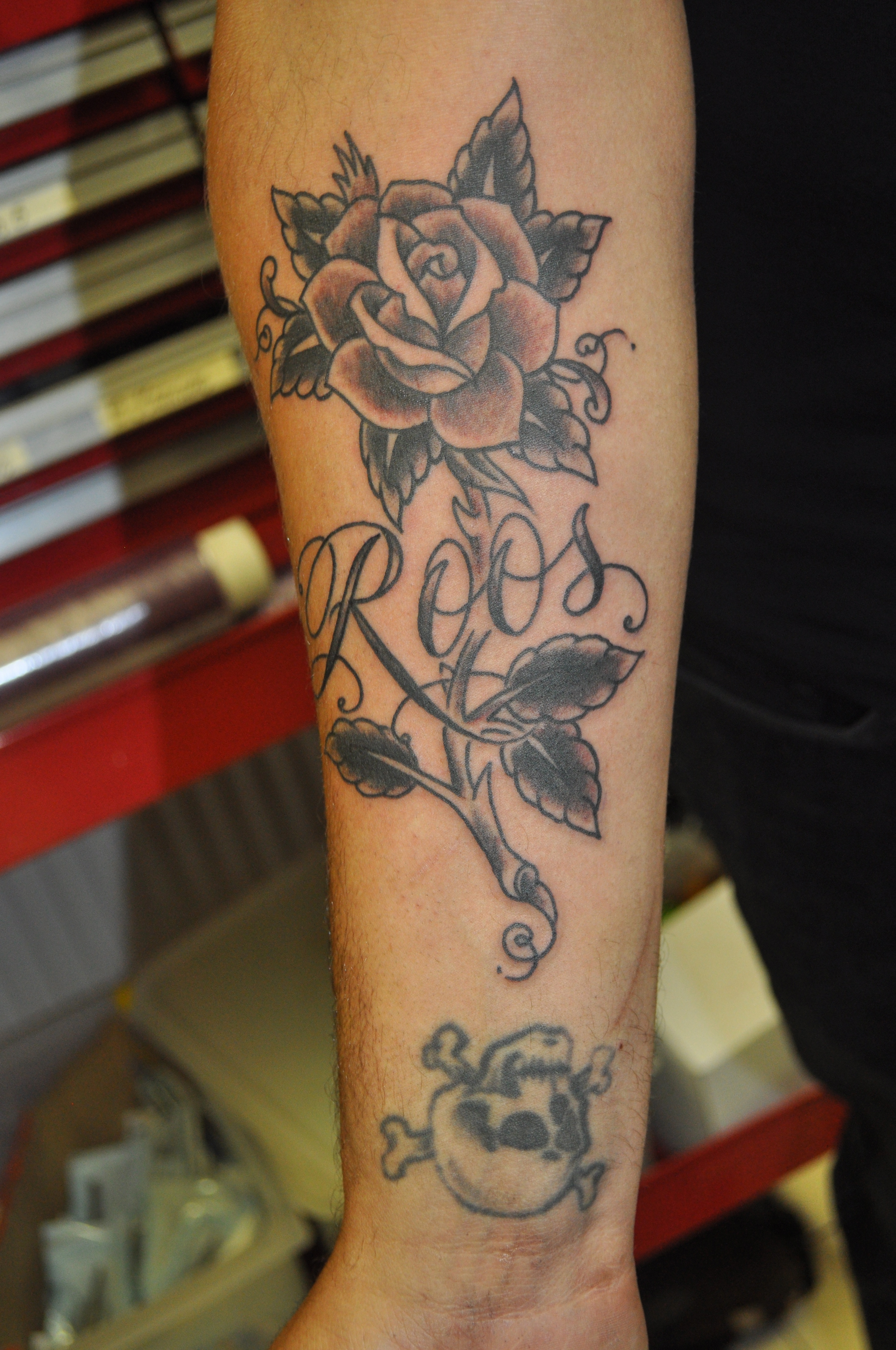 Danny Boy Sawyer, Daniel Sawyer, Rose Tattoo Amsterdam, Traditional tattoo, americana tattoo, anchor tattoo, amsterdam tattoo shop
